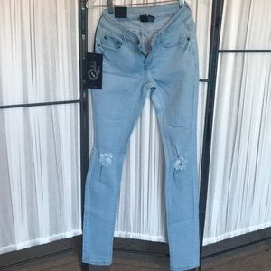 B.O.B. Denim Skinny Jeans size 1 NWT